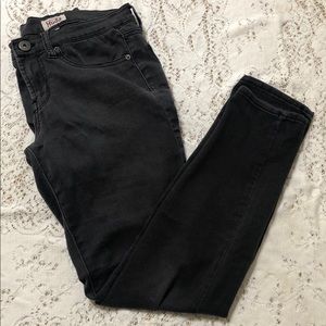 Mudd Size 9 Low-Rise Black Jeans